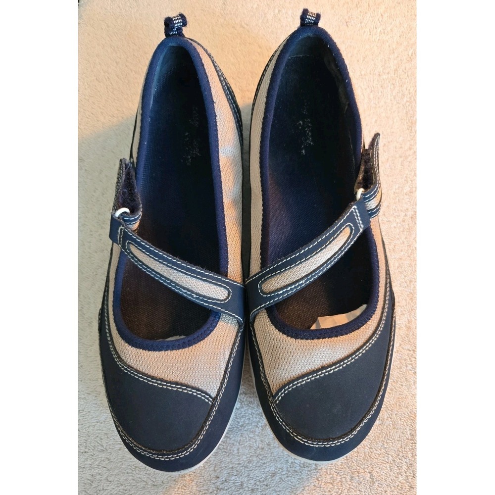 Eady Street Sport Flat Shoe With Cross Straps Size 9M Navy & Tan